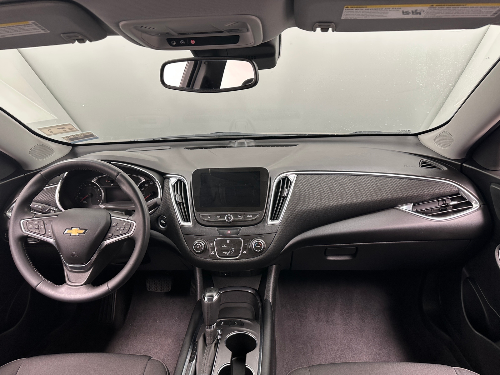 Thumbnail: 2018 Chevrolet Malibu - 3
