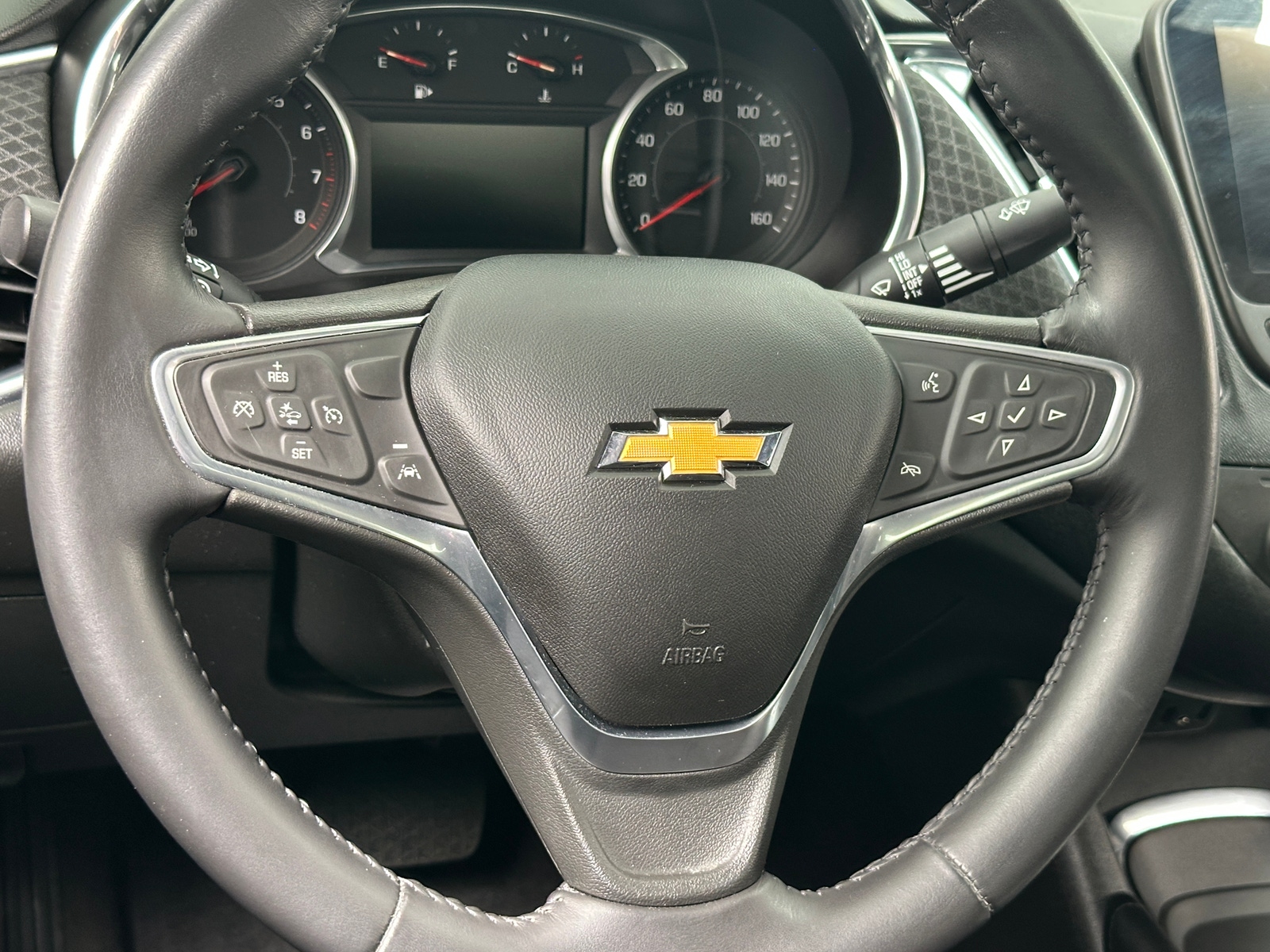 Thumbnail: 2018 Chevrolet Malibu - 5