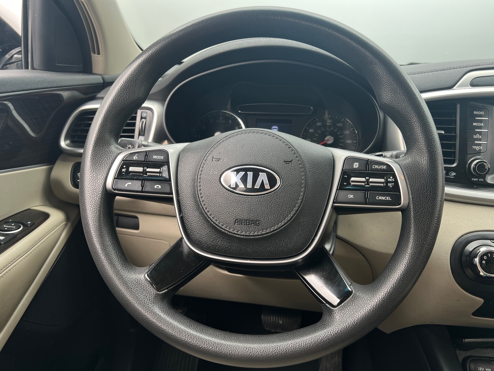 Thumbnail: 2019 Kia Sorento - 5
