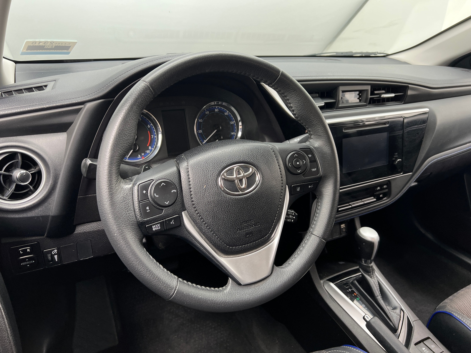 Thumbnail: 2018 Toyota Corolla - 5
