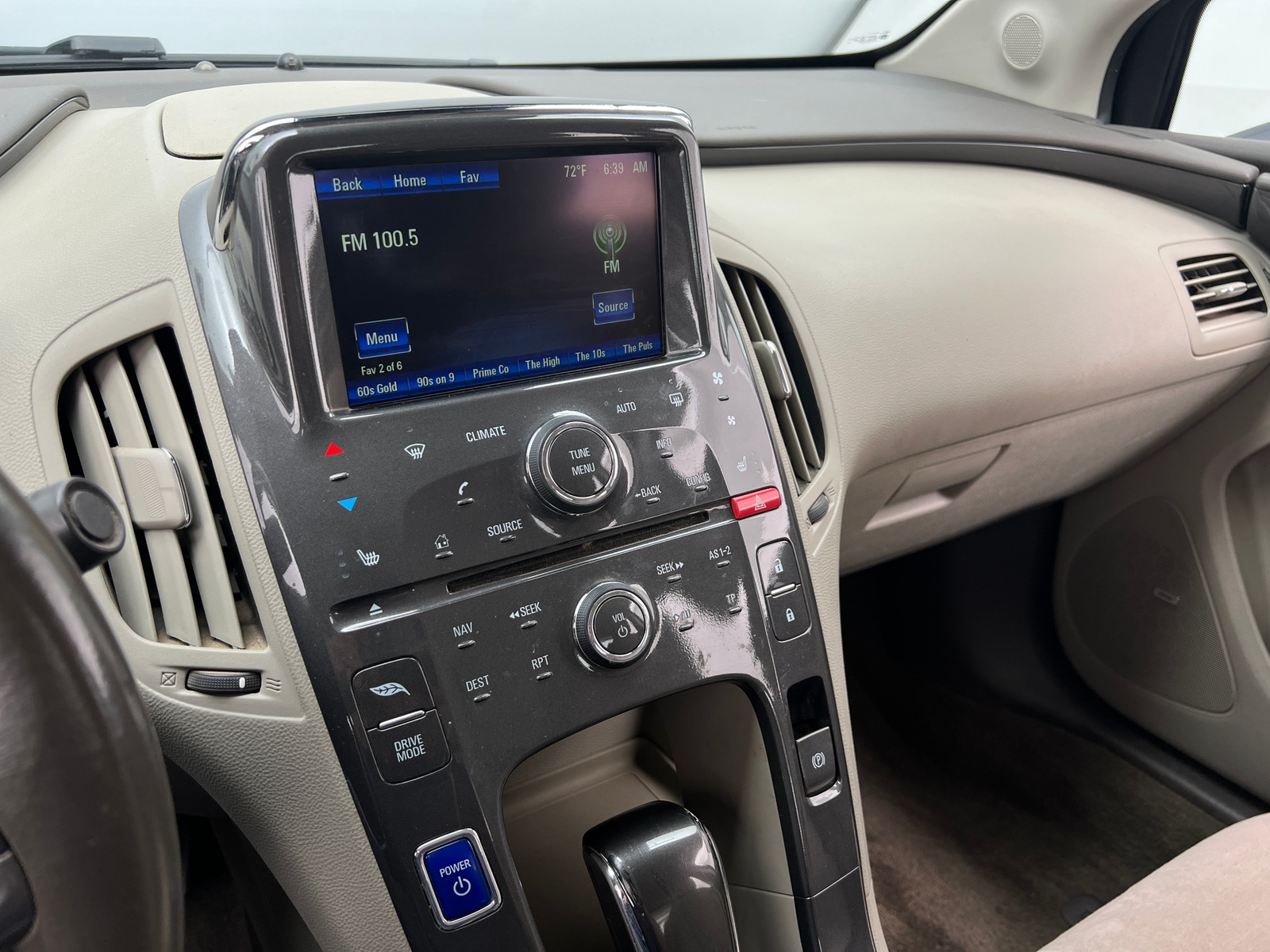 Thumbnail: 2014 Chevrolet Volt - 3