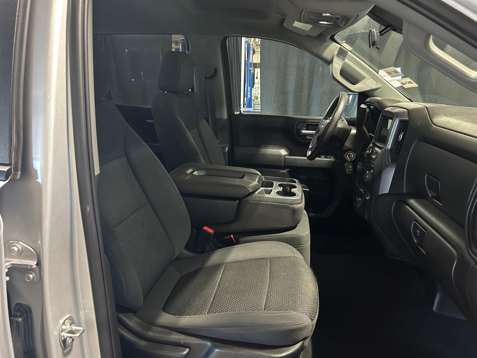 Thumbnail: 2022 Chevrolet Silverado 1500 - 2