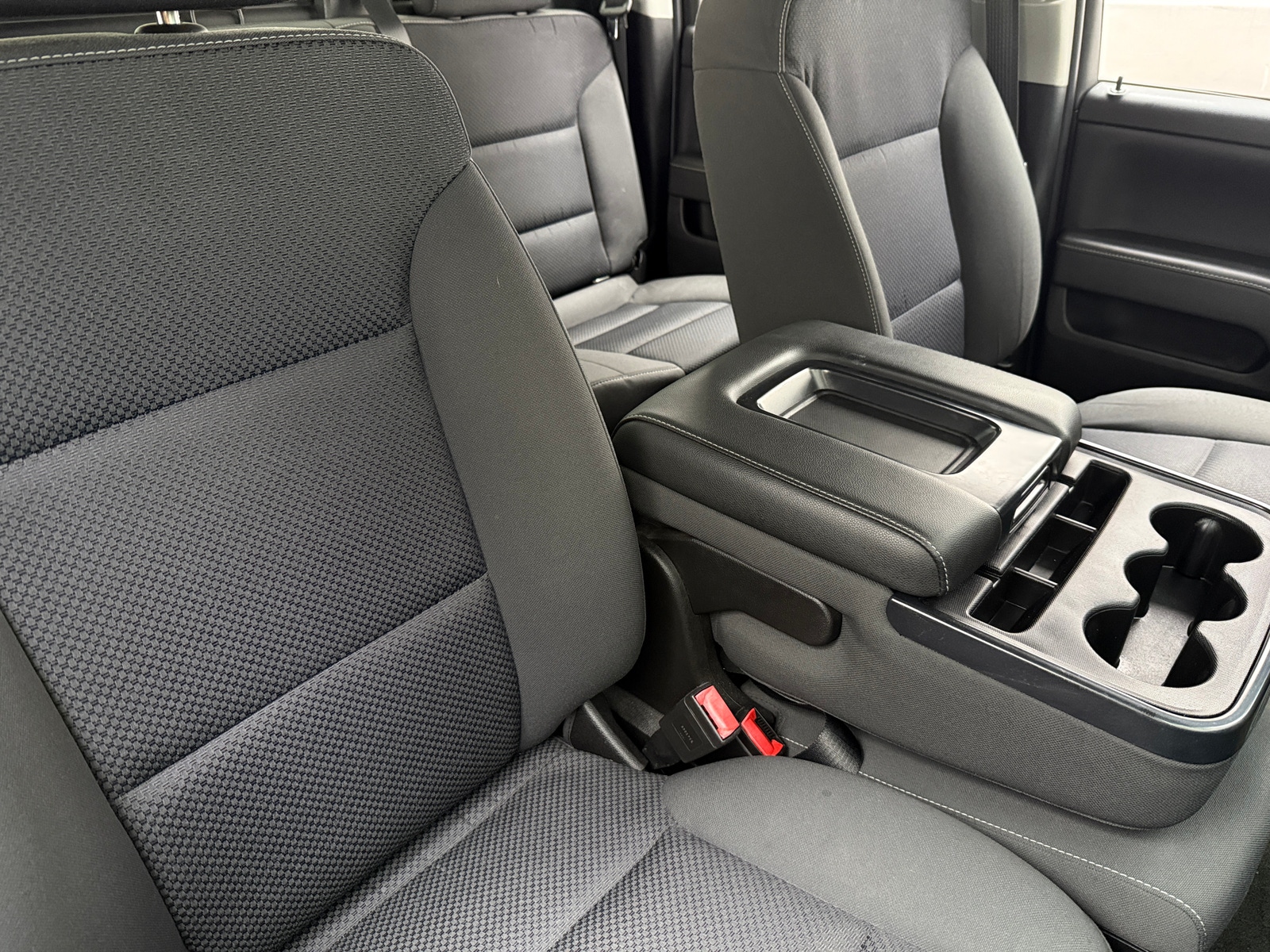Thumbnail: 2018 Chevrolet Silverado 1500 - 2