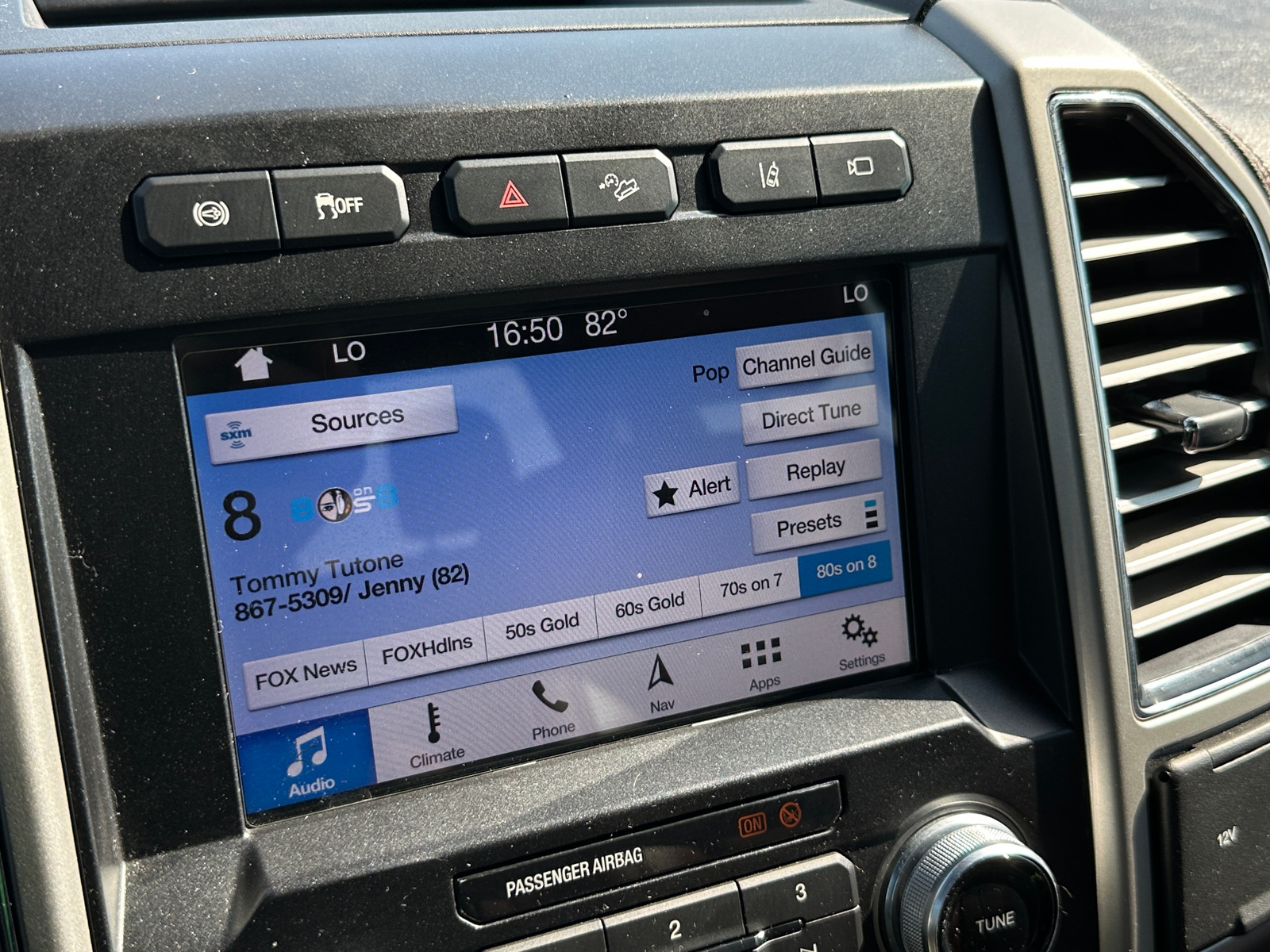 Thumbnail: 2019 Ford Econoline - 3