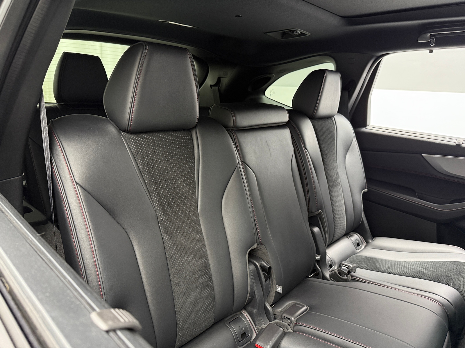 Thumbnail: 2024 Acura MDX - 5