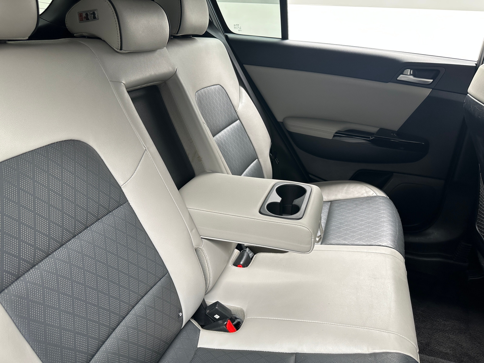 Thumbnail: 2019 Kia Sportage - 5