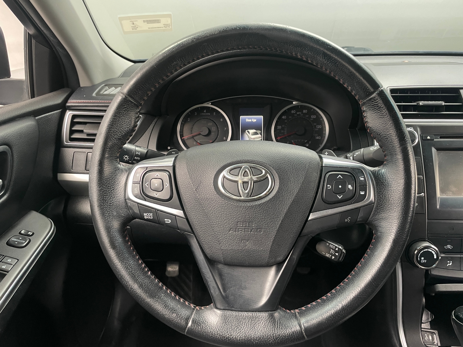Thumbnail: 2016 Toyota Camry - 5
