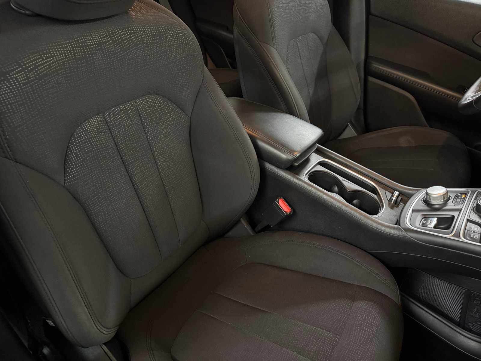 Thumbnail: 2015 Chrysler 200 - 2