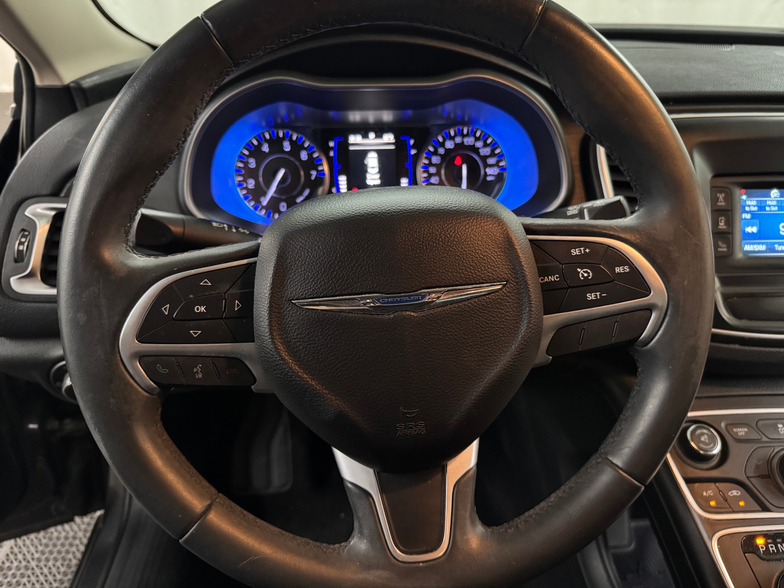 Thumbnail: 2015 Chrysler 200 - 5