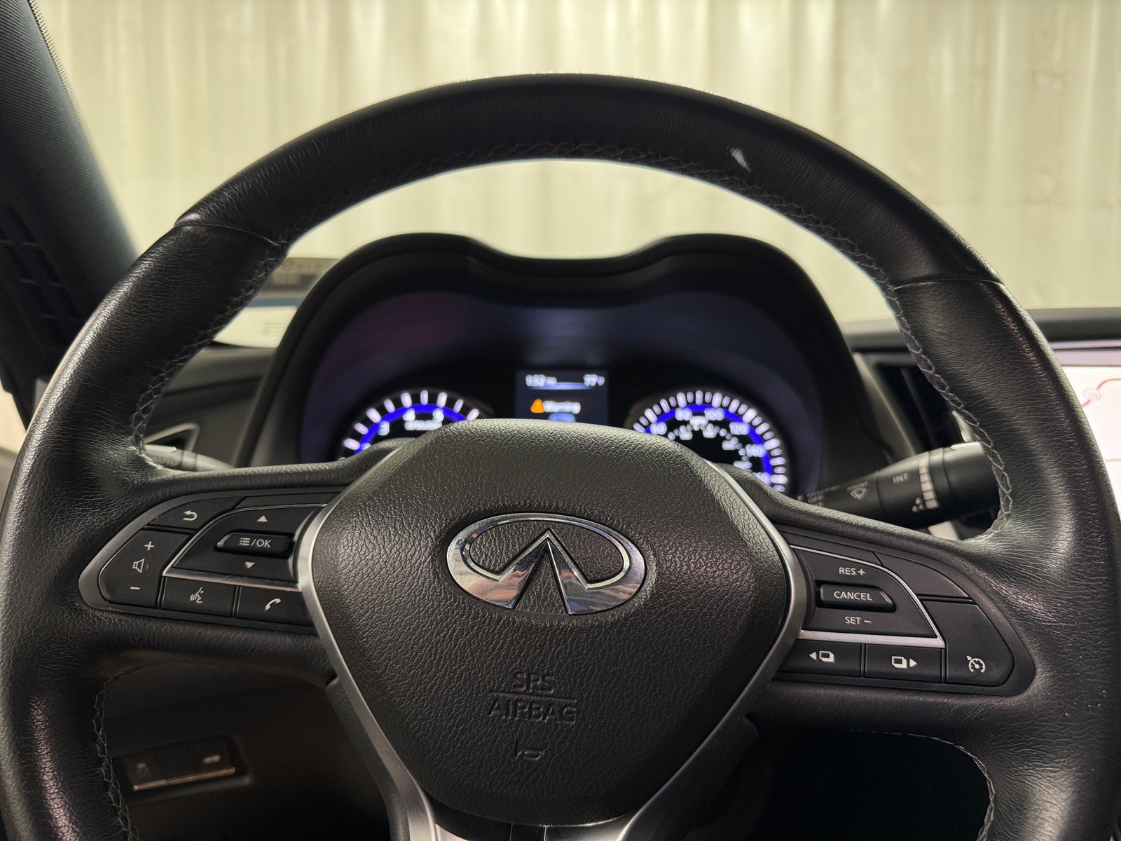 Thumbnail: 2018 INFINITI Q60 - 3