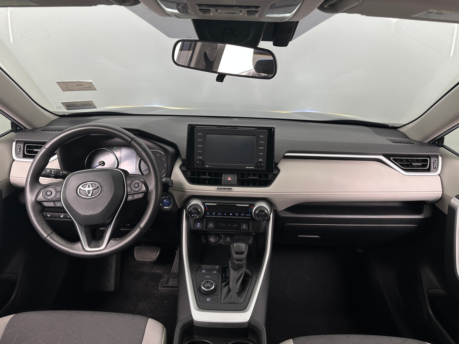 Thumbnail: 2021 Toyota RAV4 - 3