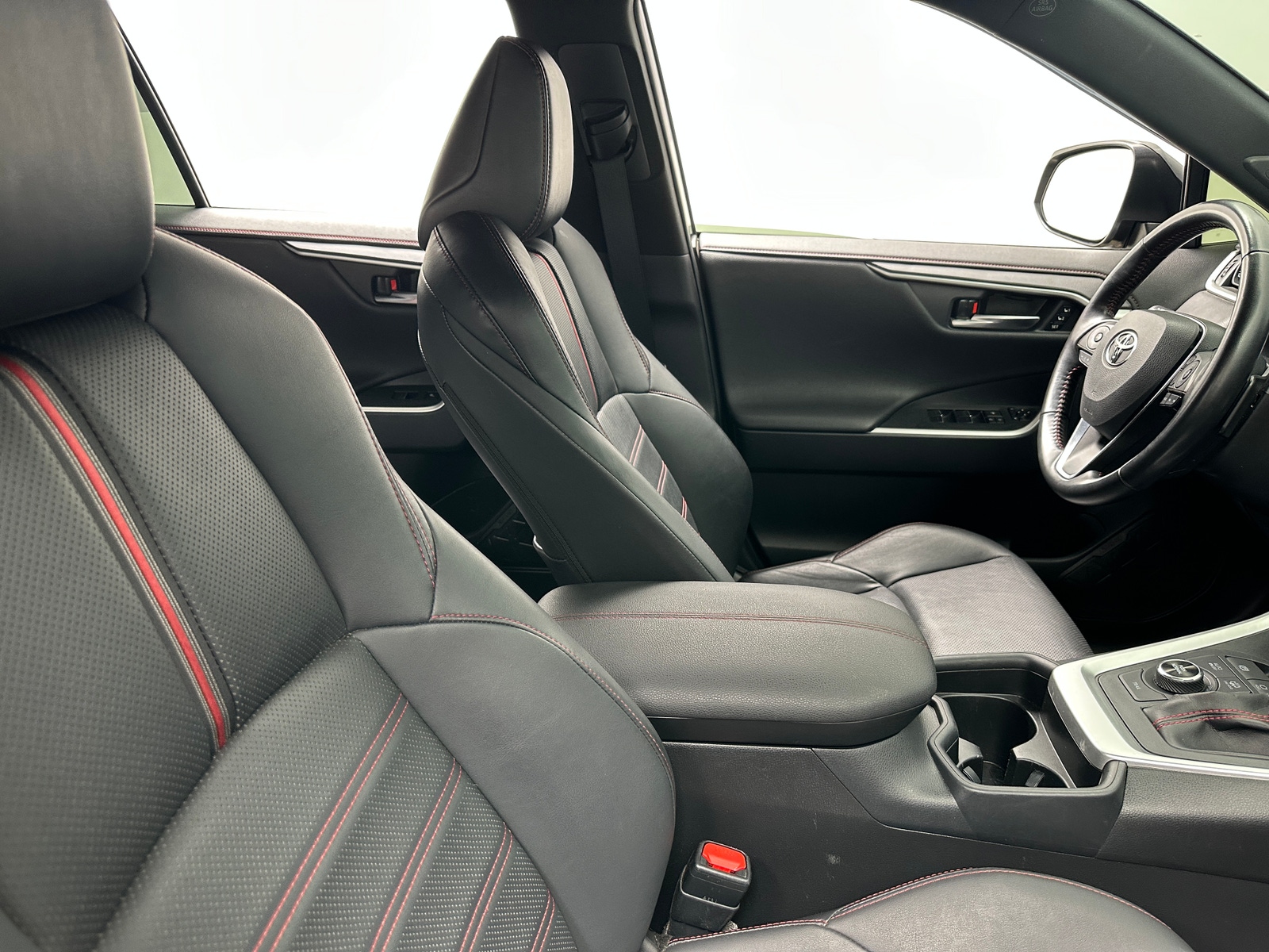 Thumbnail: 2021 Toyota RAV4 - 2