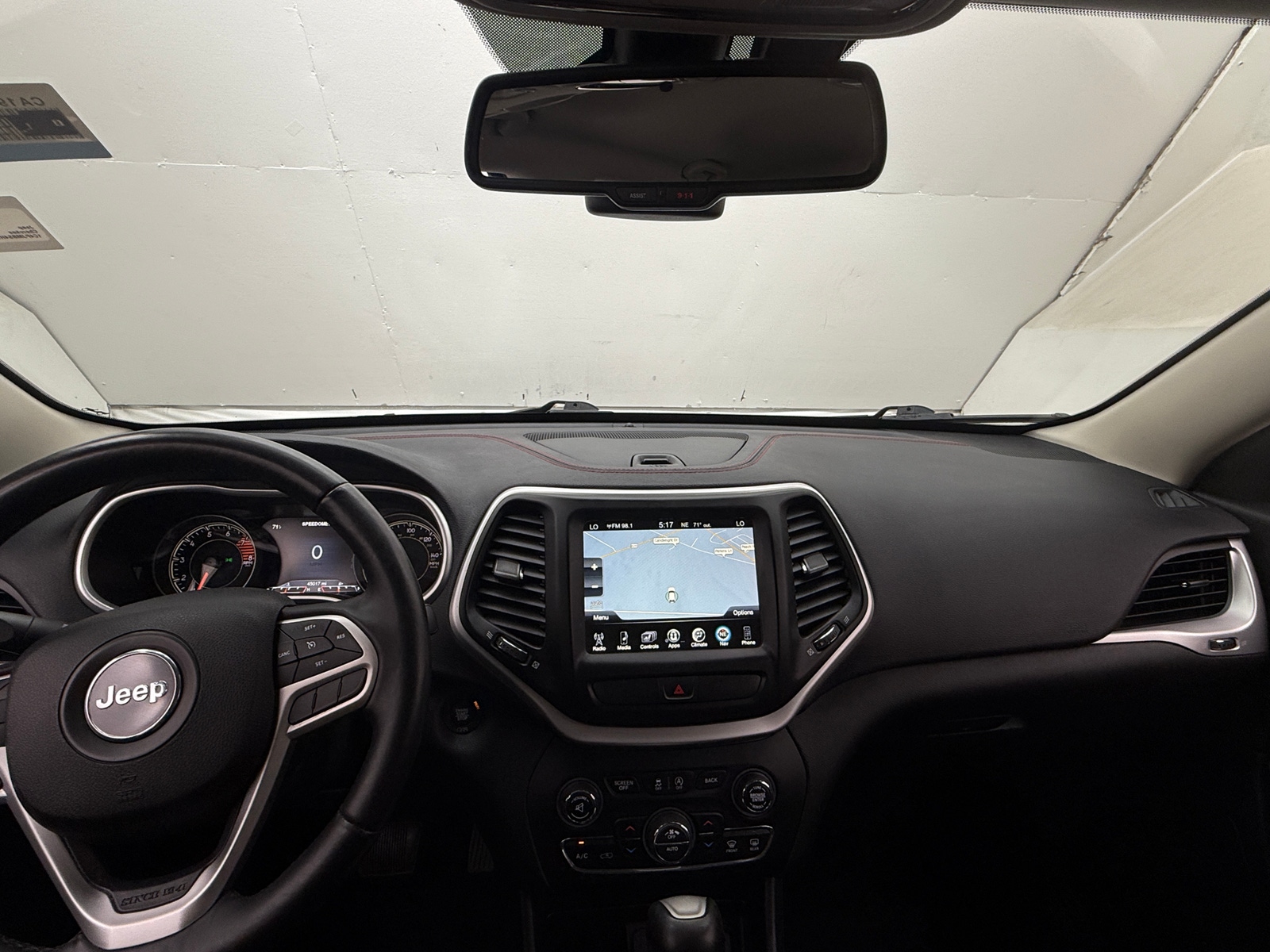 Thumbnail: 2017 Jeep Cherokee - 3