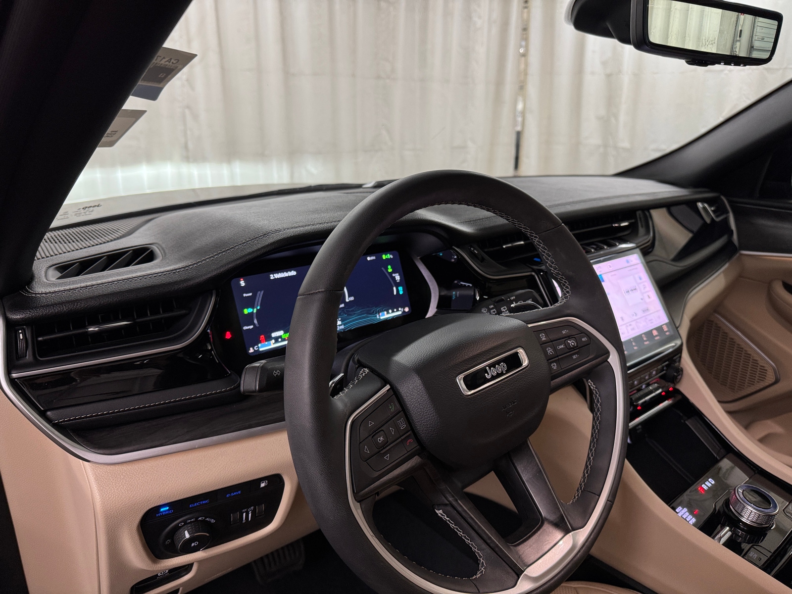 Thumbnail: 2023 Jeep Grand Cherokee - 2