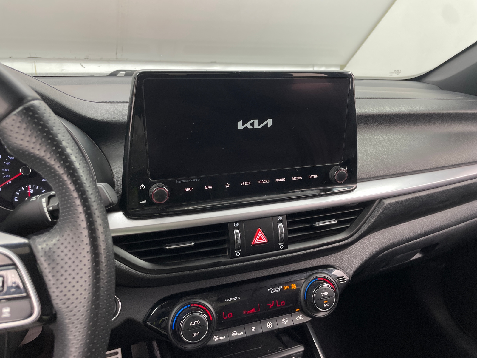 Thumbnail: 2023 Kia Forte - 4