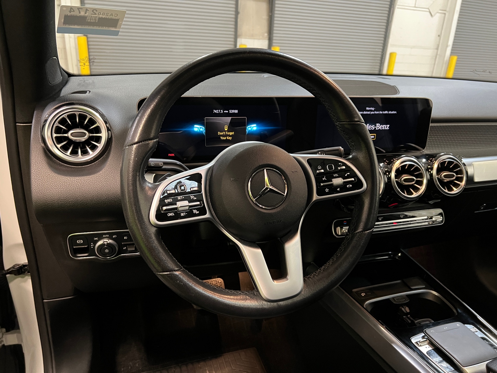 Thumbnail: 2020 Mercedes-Benz GLB - 4