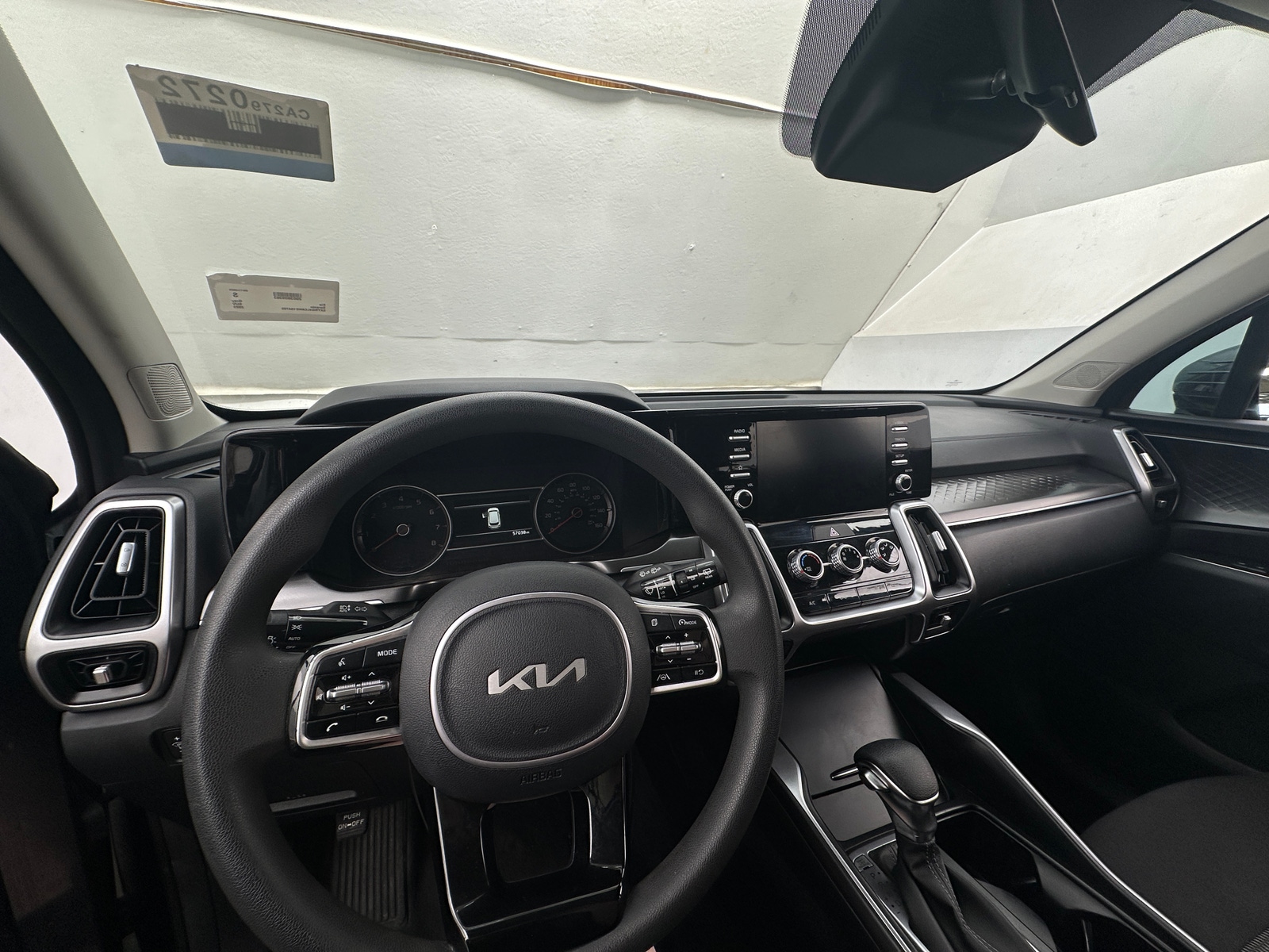 Thumbnail: 2022 Kia Sorento - 3