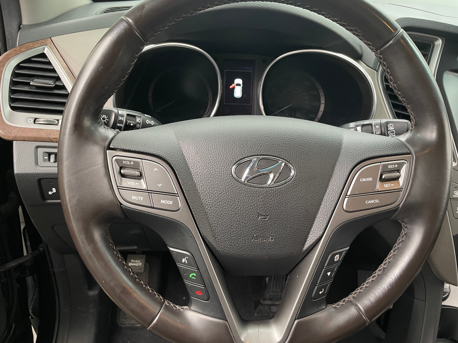 Thumbnail: 2018 Hyundai Santa Fe - 4