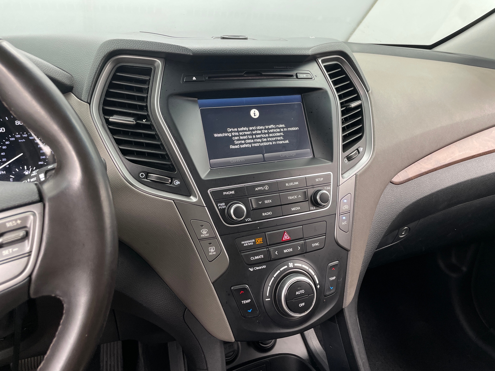 Thumbnail: 2018 Hyundai Santa Fe - 3