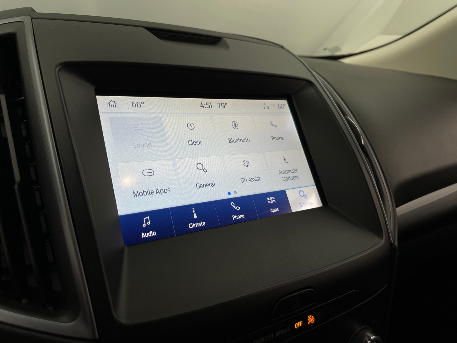 Thumbnail: 2020 Ford Edge - 4