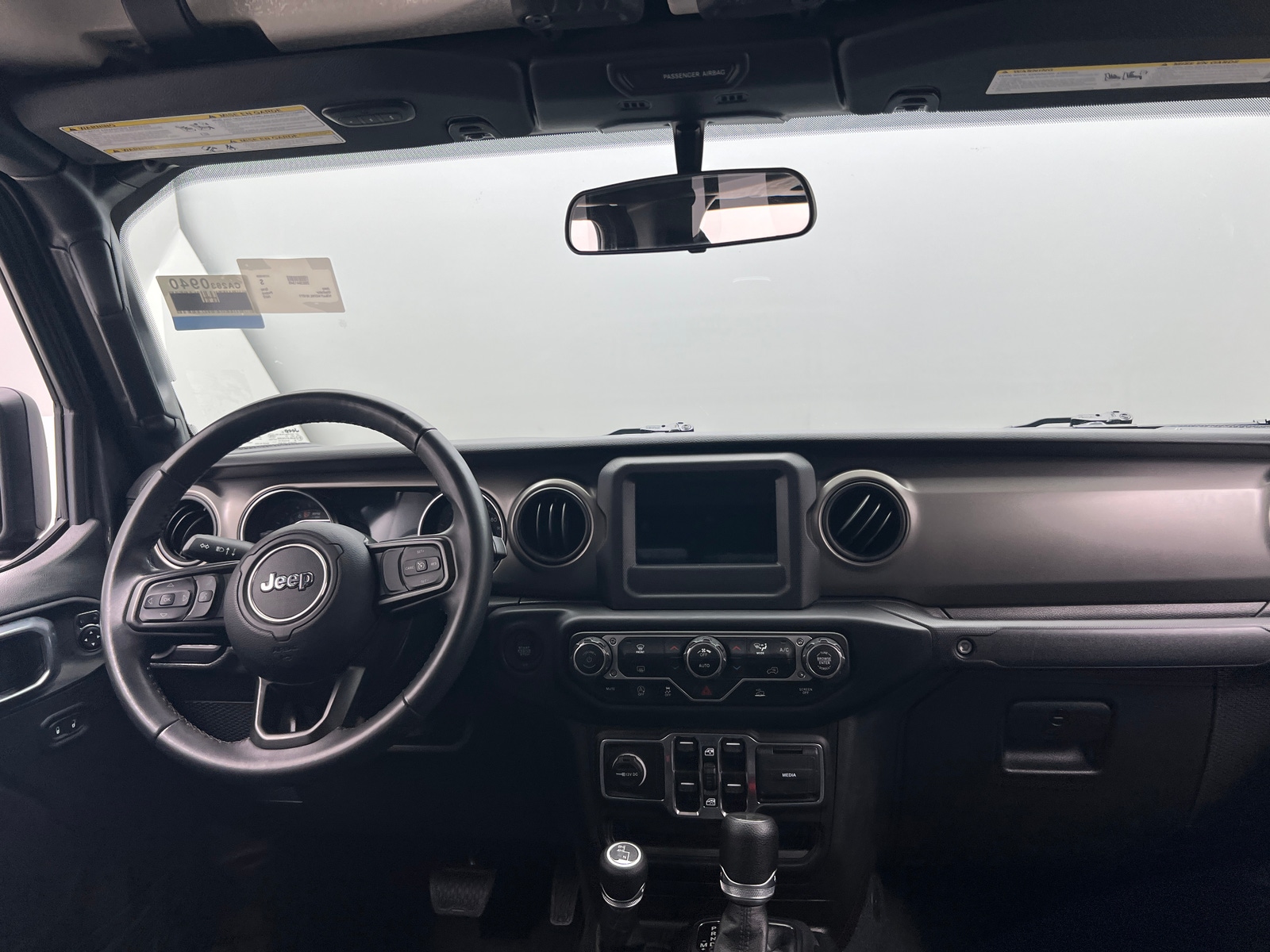 Thumbnail: 2022 Jeep Gladiator - 3