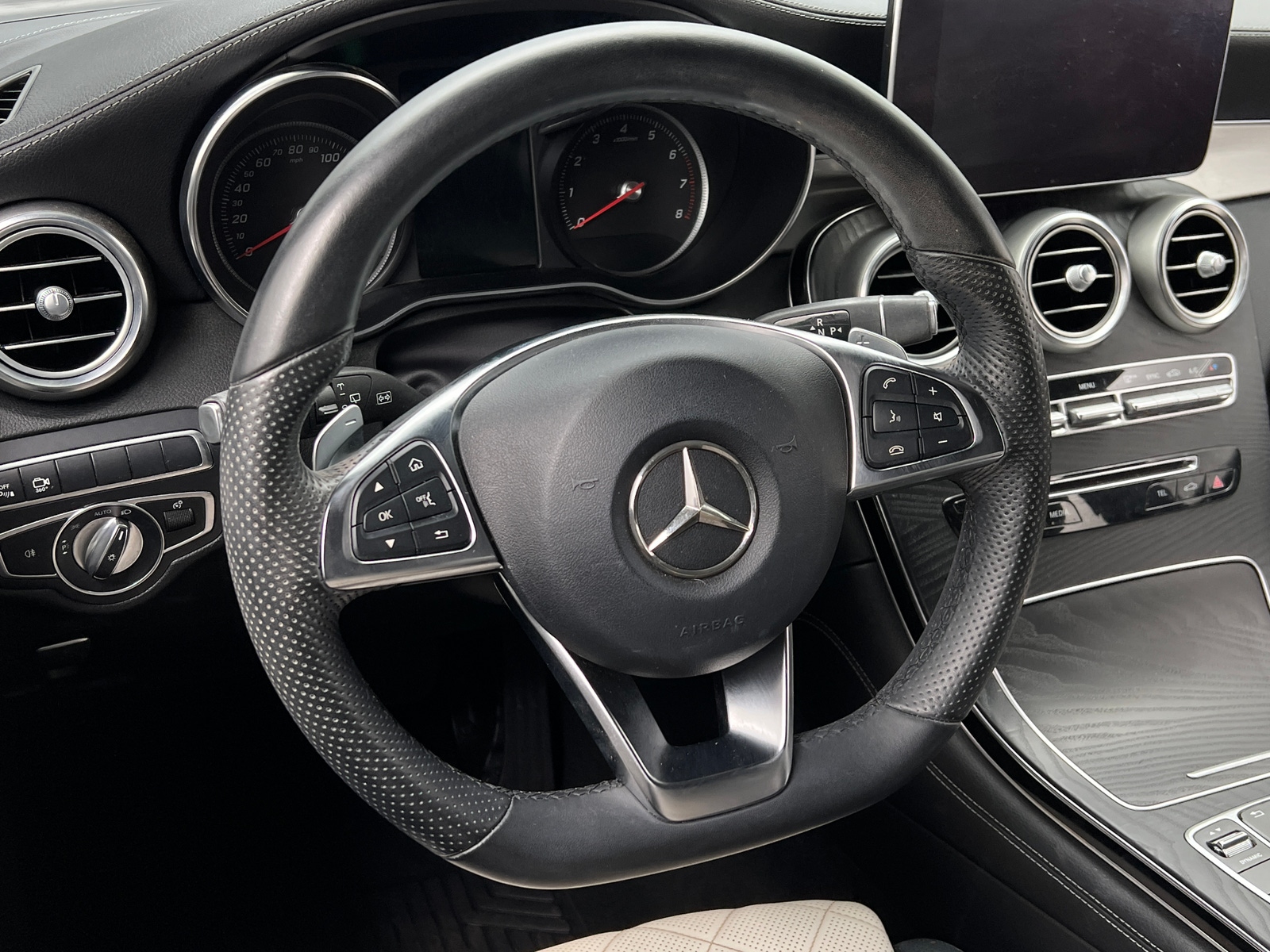 Thumbnail: 2017 Mercedes-Benz GLC - 4