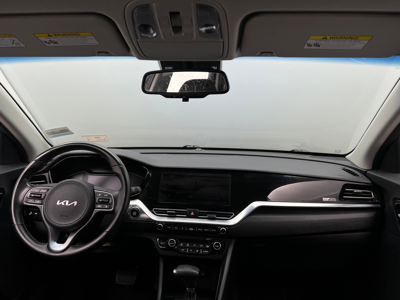 Thumbnail: 2022 Kia Niro - 2