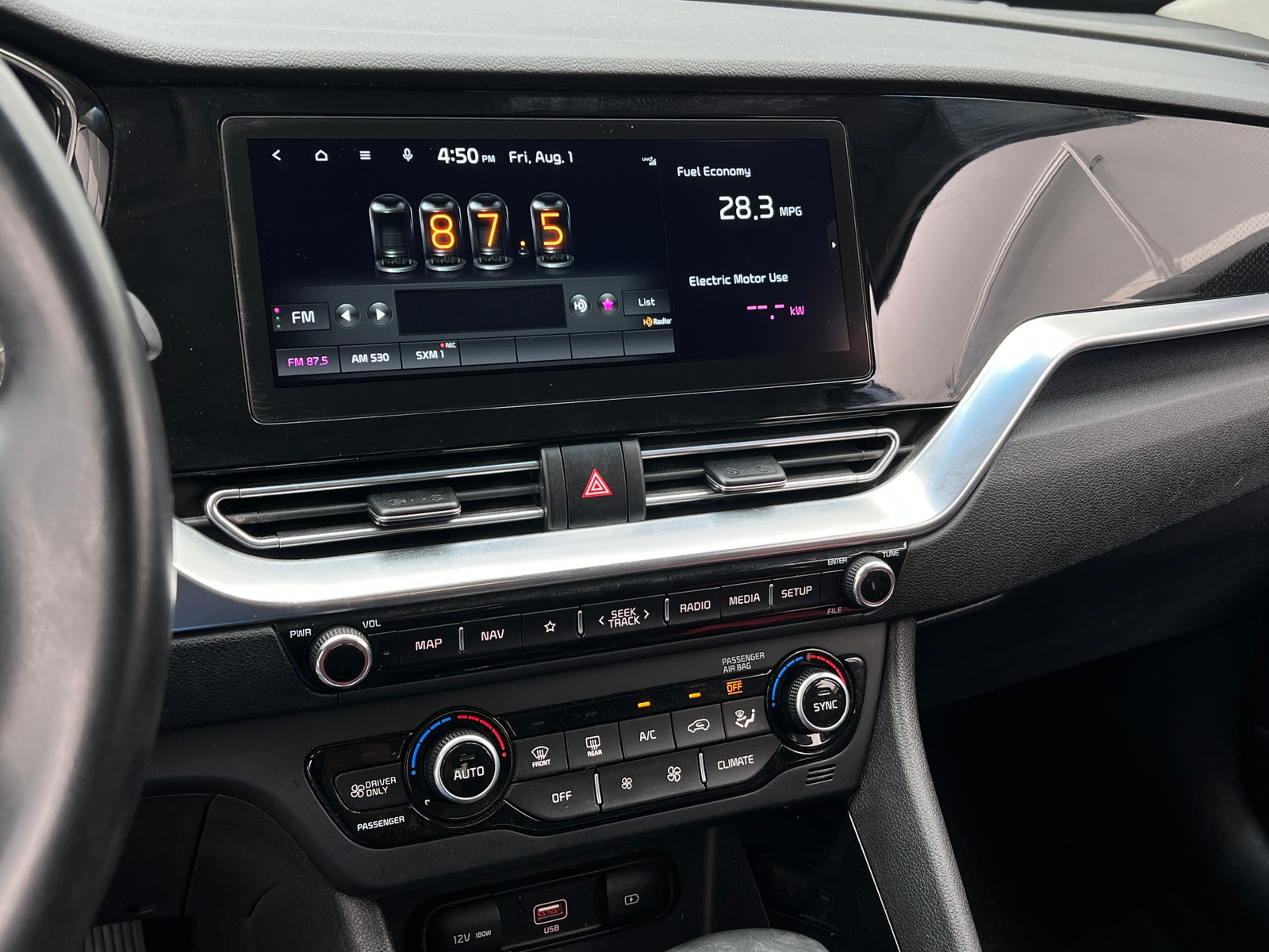 Thumbnail: 2022 Kia Niro - 3
