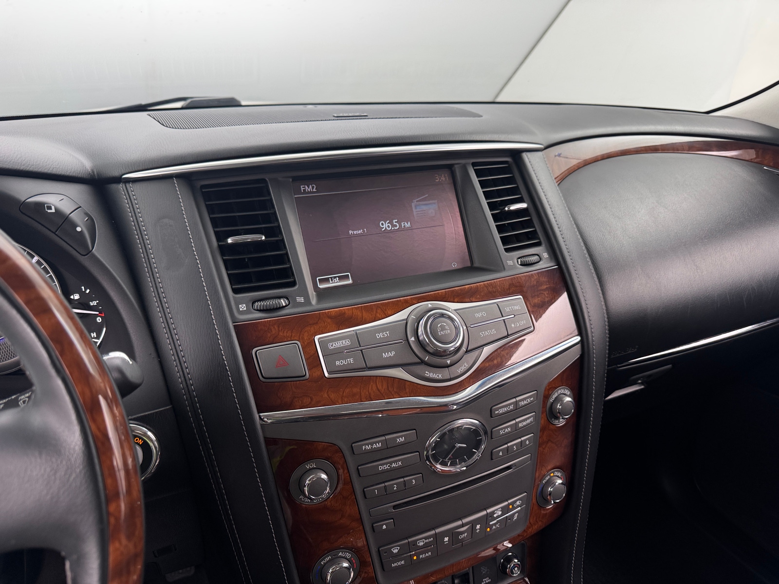 Thumbnail: 2017 INFINITI QX80 - 3