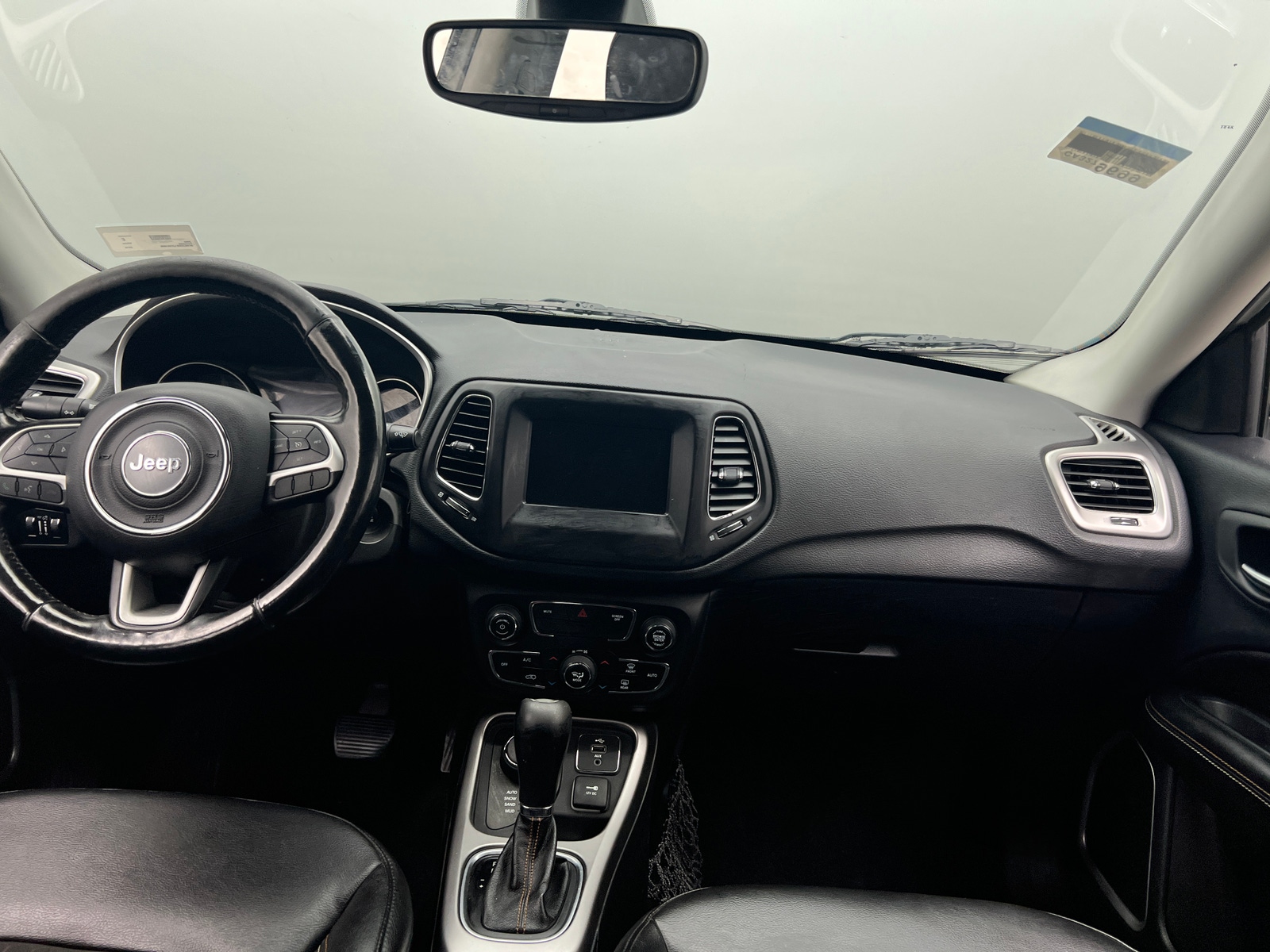 Thumbnail: 2018 Jeep Compass - 3