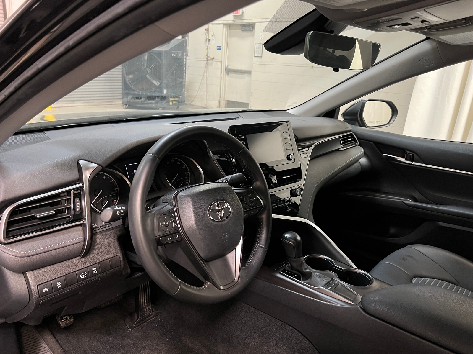 Thumbnail: 2022 Toyota Camry - 3
