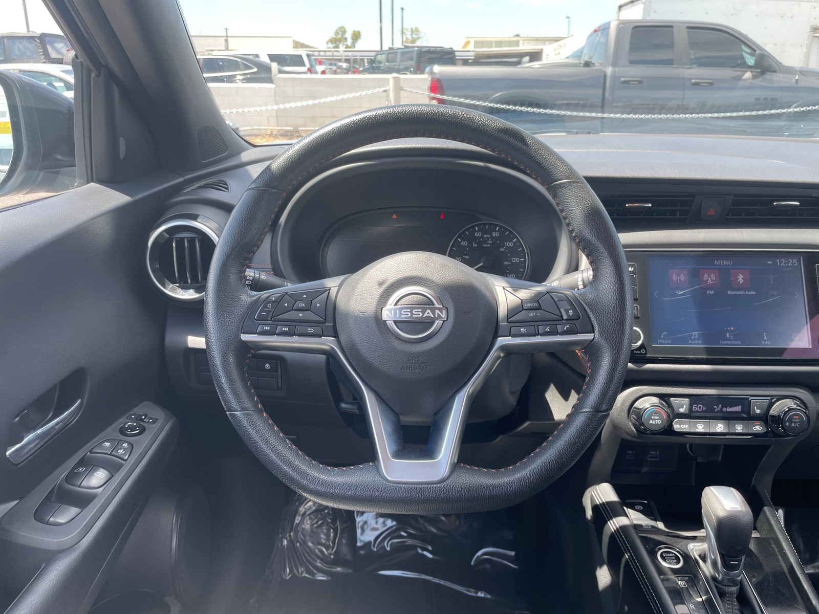 Thumbnail: 2023 Nissan Kicks - 5