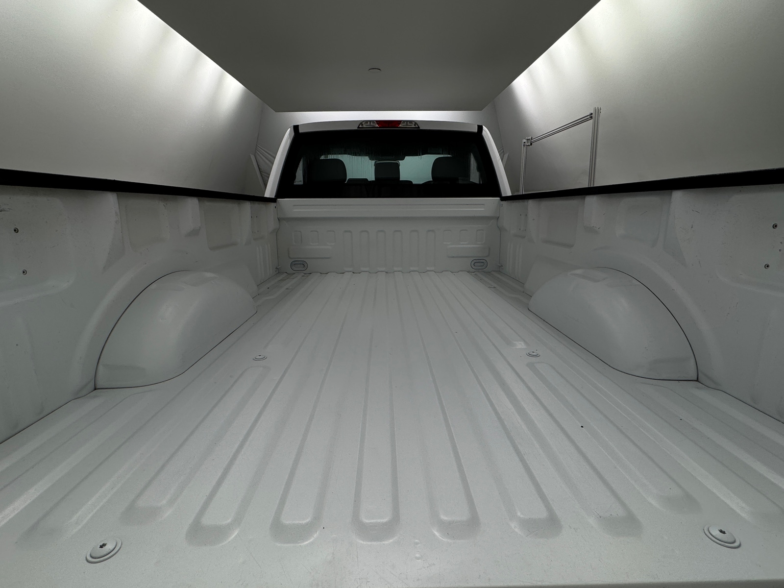 Thumbnail: 2017 Ford Econoline - 6