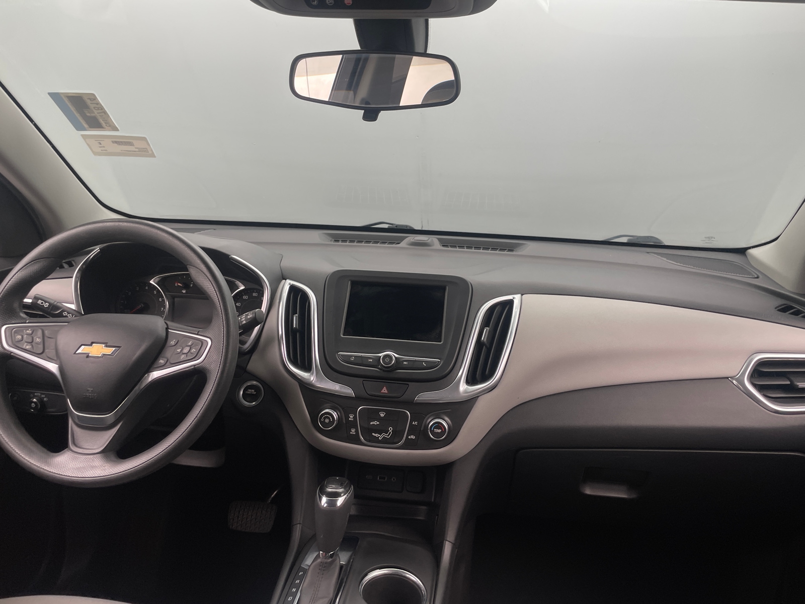 Thumbnail: 2019 Chevrolet Equinox - 3