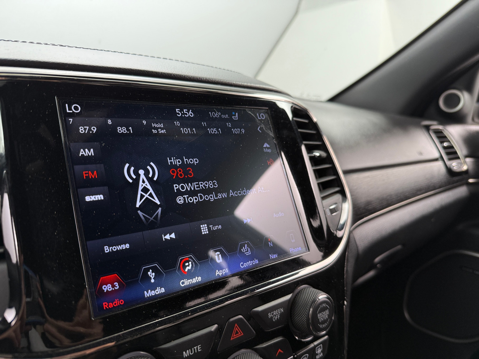 Thumbnail: 2019 Jeep Grand Cherokee - 3