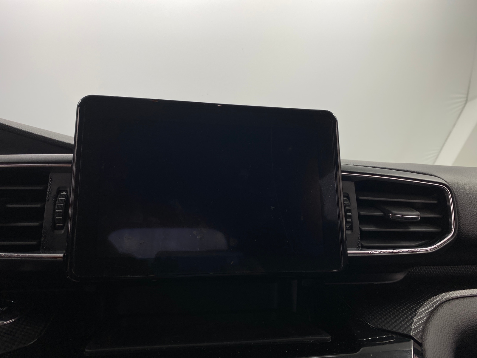Thumbnail: 2022 Ford Explorer - 3