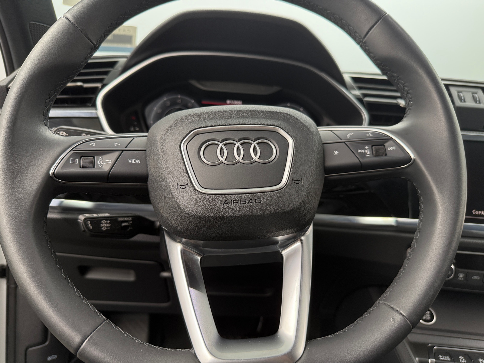 Thumbnail: 2024 Audi Q3 - 4