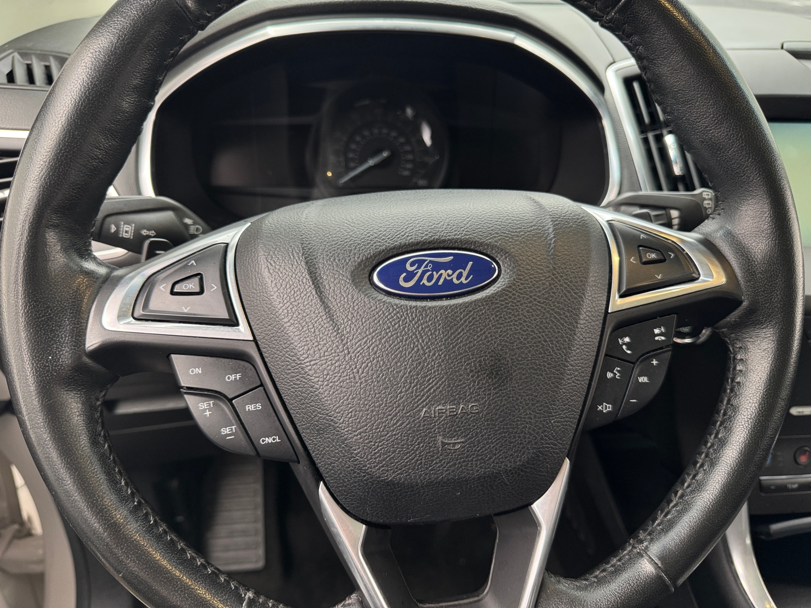 Thumbnail: 2015 Ford Edge - 5