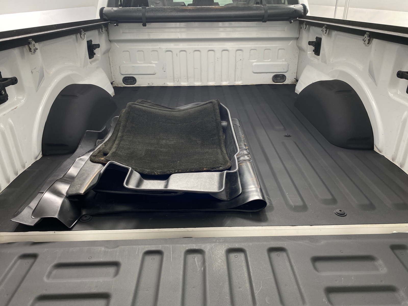 Thumbnail: 2015 Ford Econoline - 7