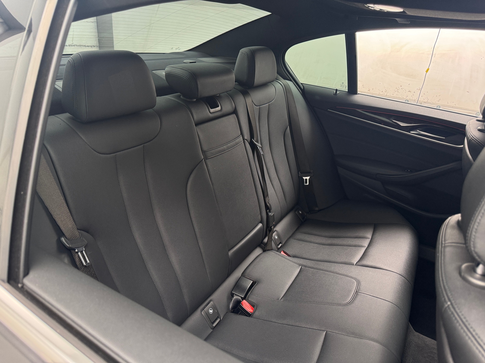 Thumbnail: 2017 BMW 5 Series - 5