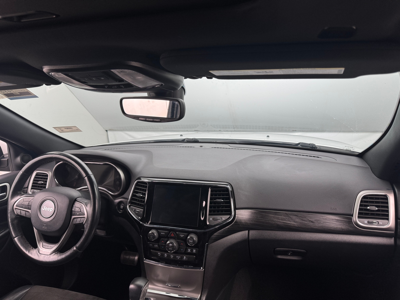 Thumbnail: 2020 Jeep Grand Cherokee - 3