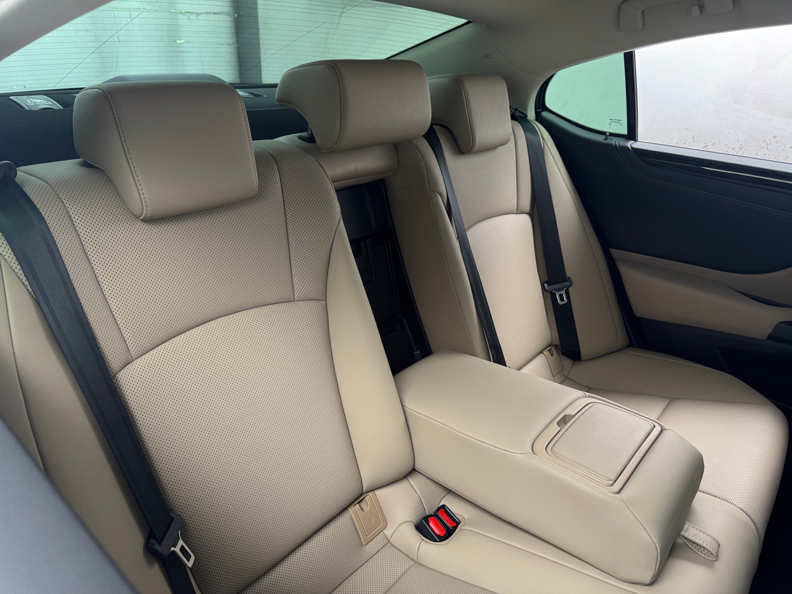 Thumbnail: 2020 Lexus ES - 5