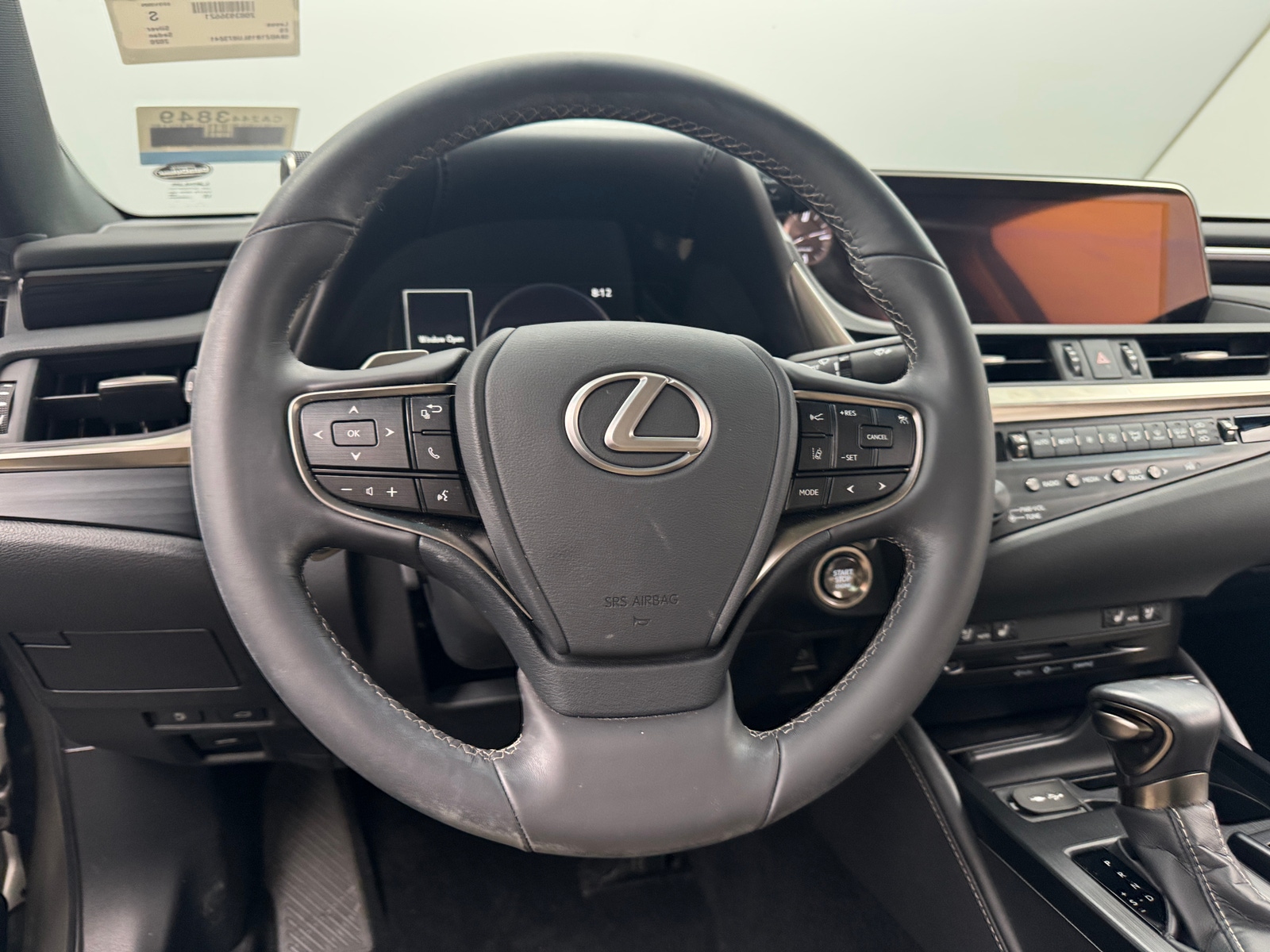 Thumbnail: 2020 Lexus ES - 4