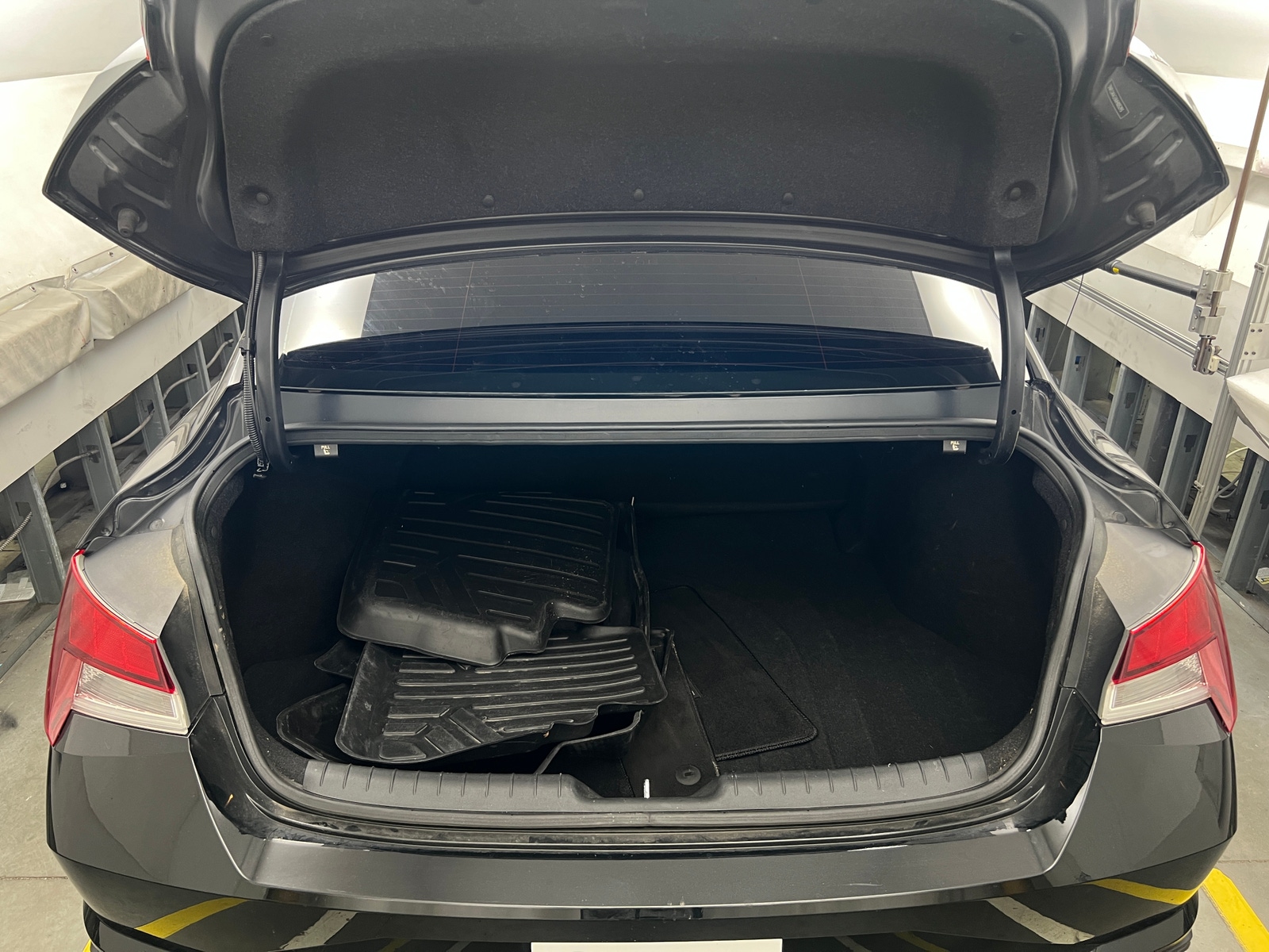 Thumbnail: 2021 Hyundai Elantra - 7