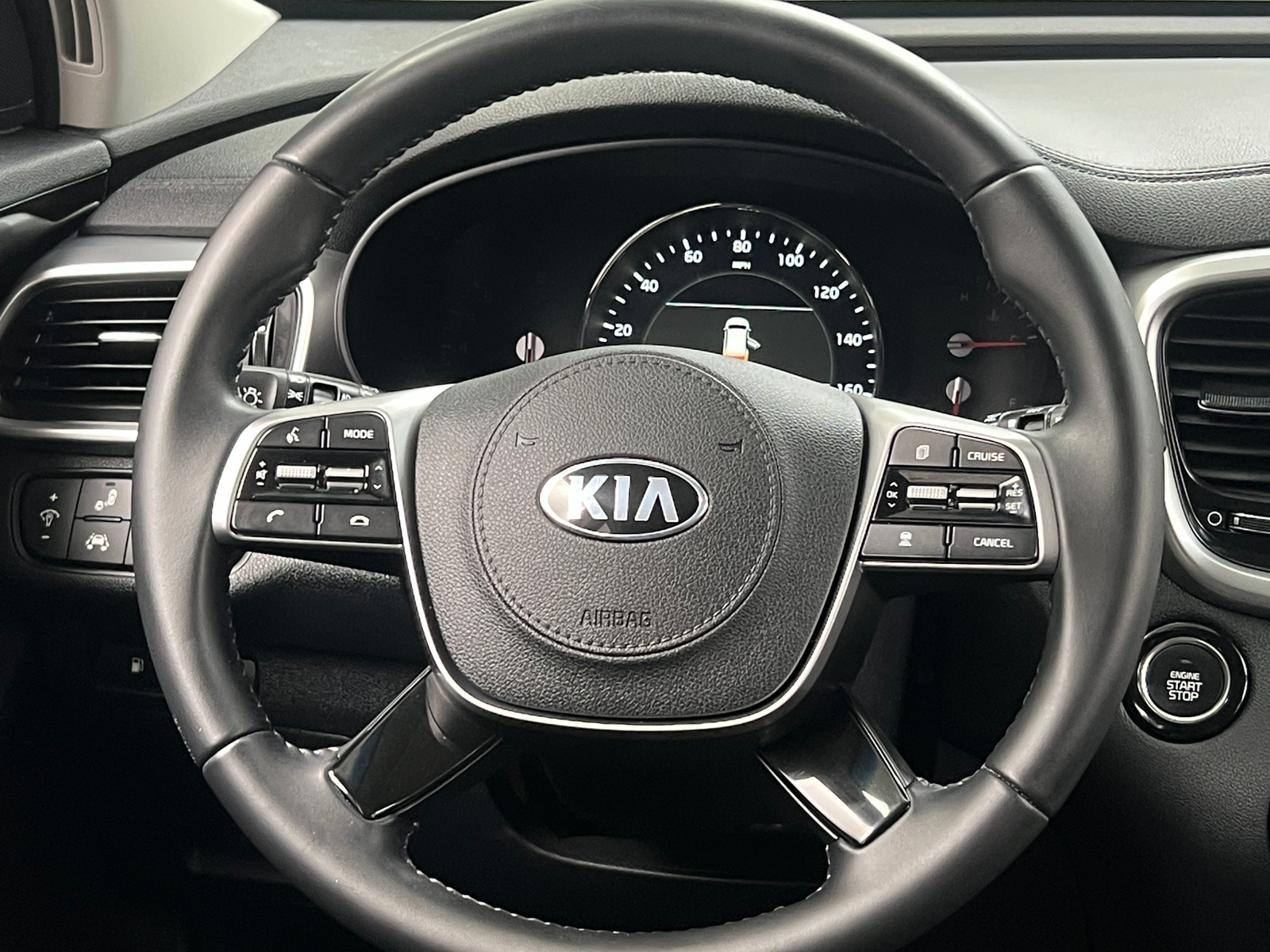 Thumbnail: 2019 Kia Sorento - 4