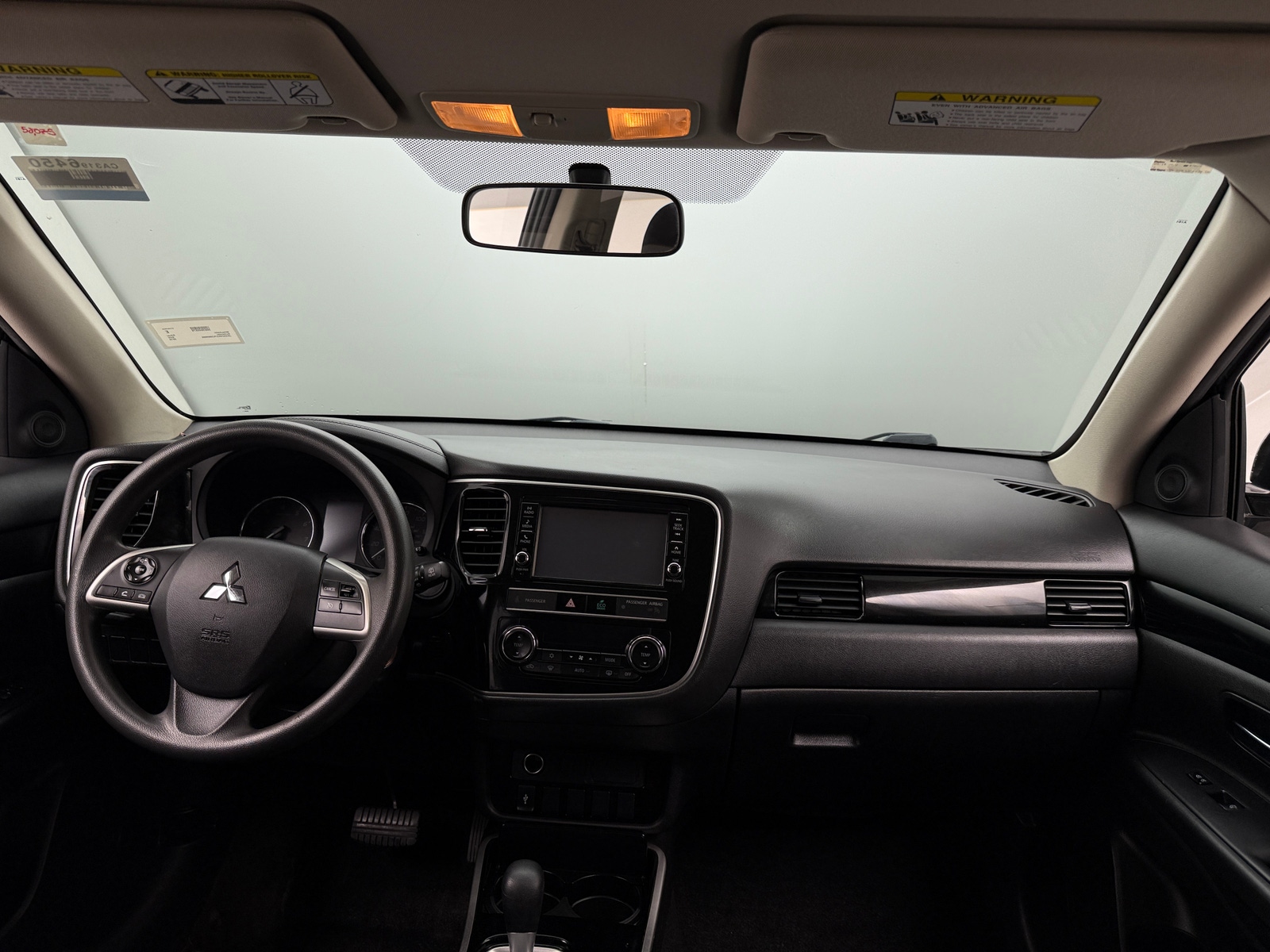 Thumbnail: 2019 Mitsubishi Outlander - 3