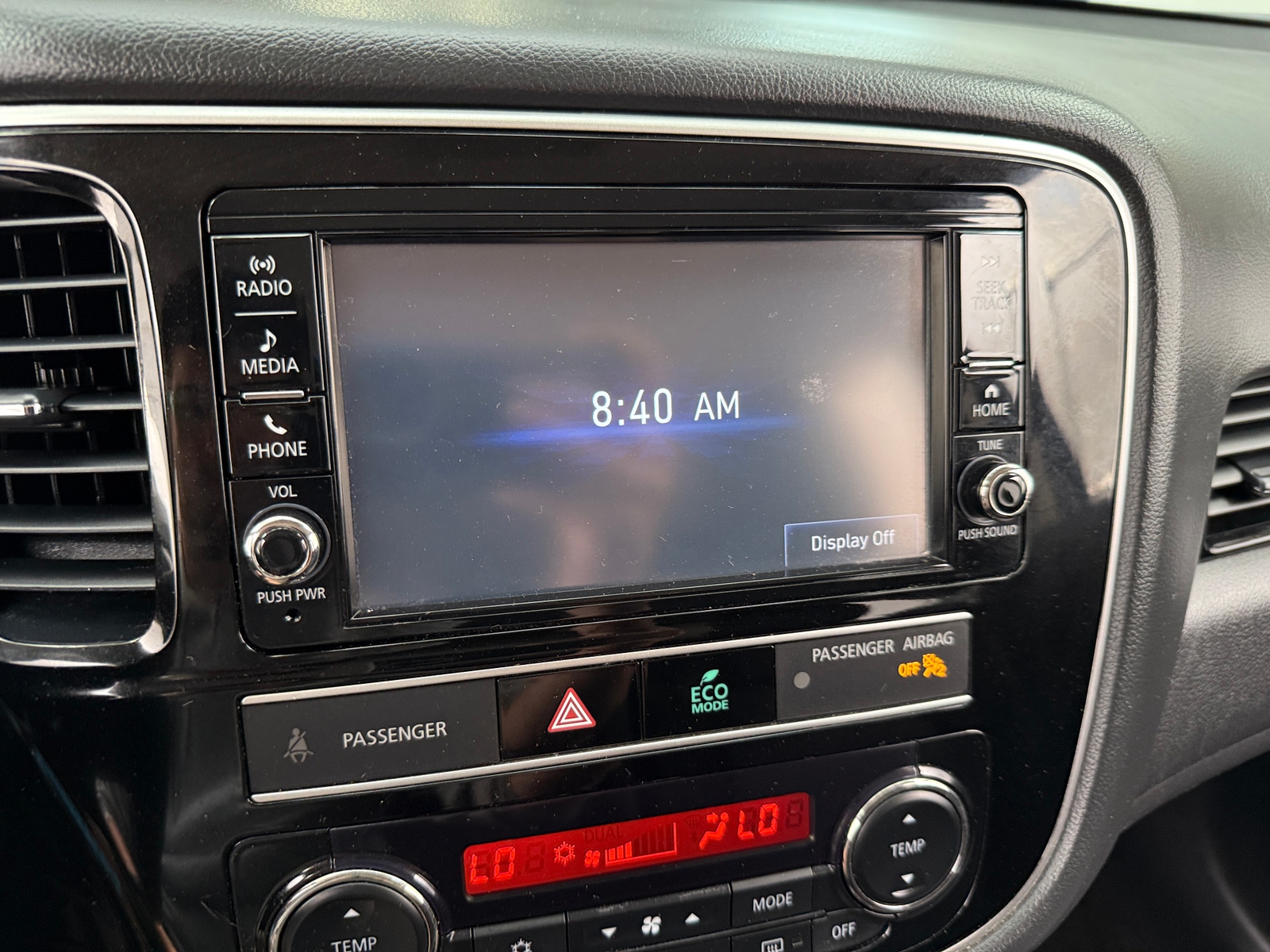Thumbnail: 2019 Mitsubishi Outlander - 4
