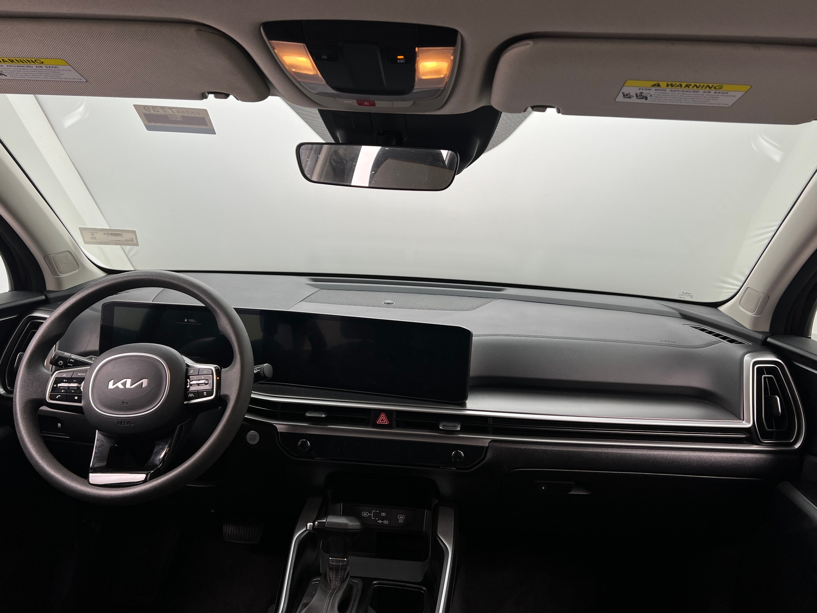 Thumbnail: 2024 Kia Sorento - 3