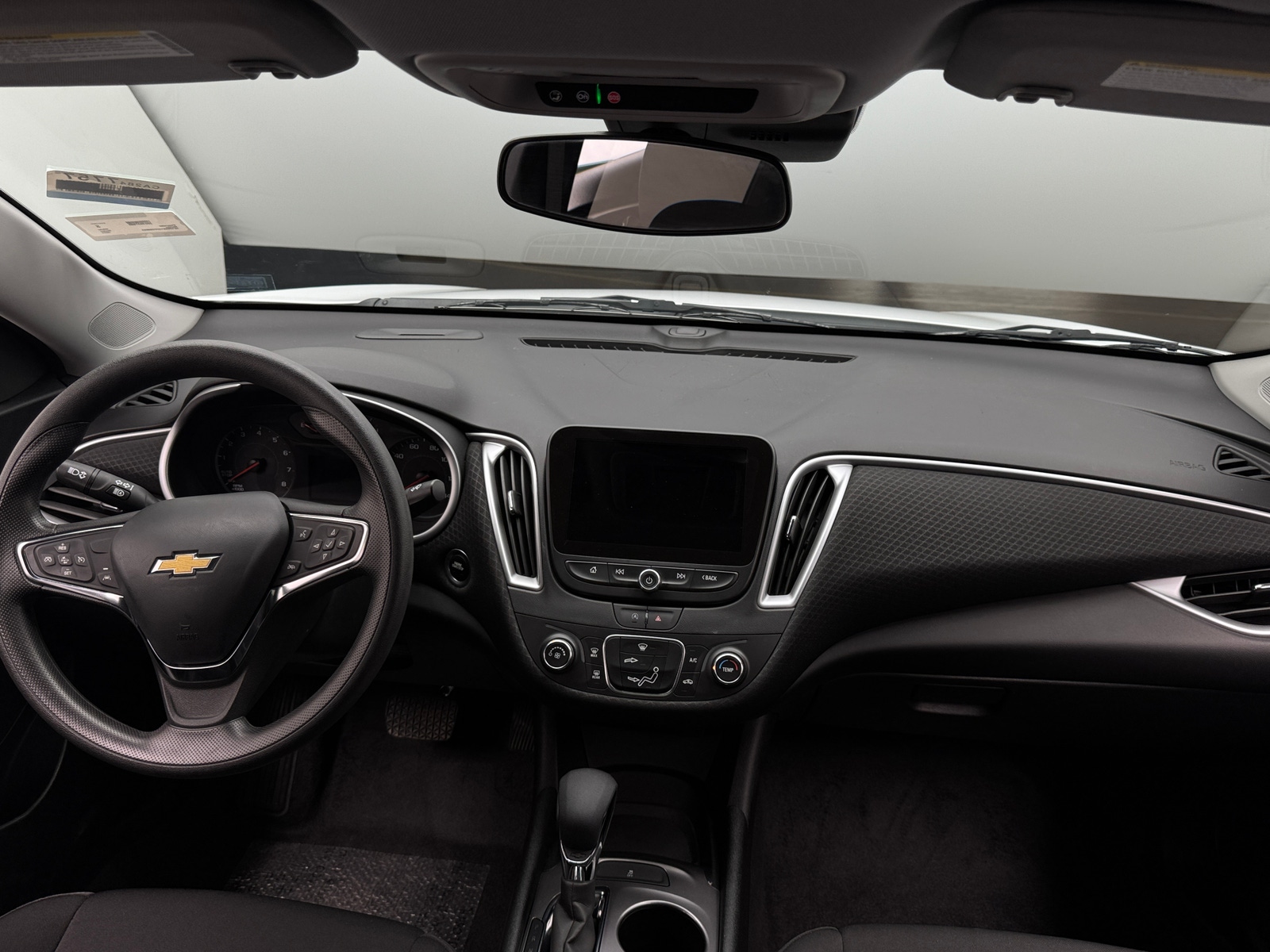 Thumbnail: 2023 Chevrolet Malibu - 3