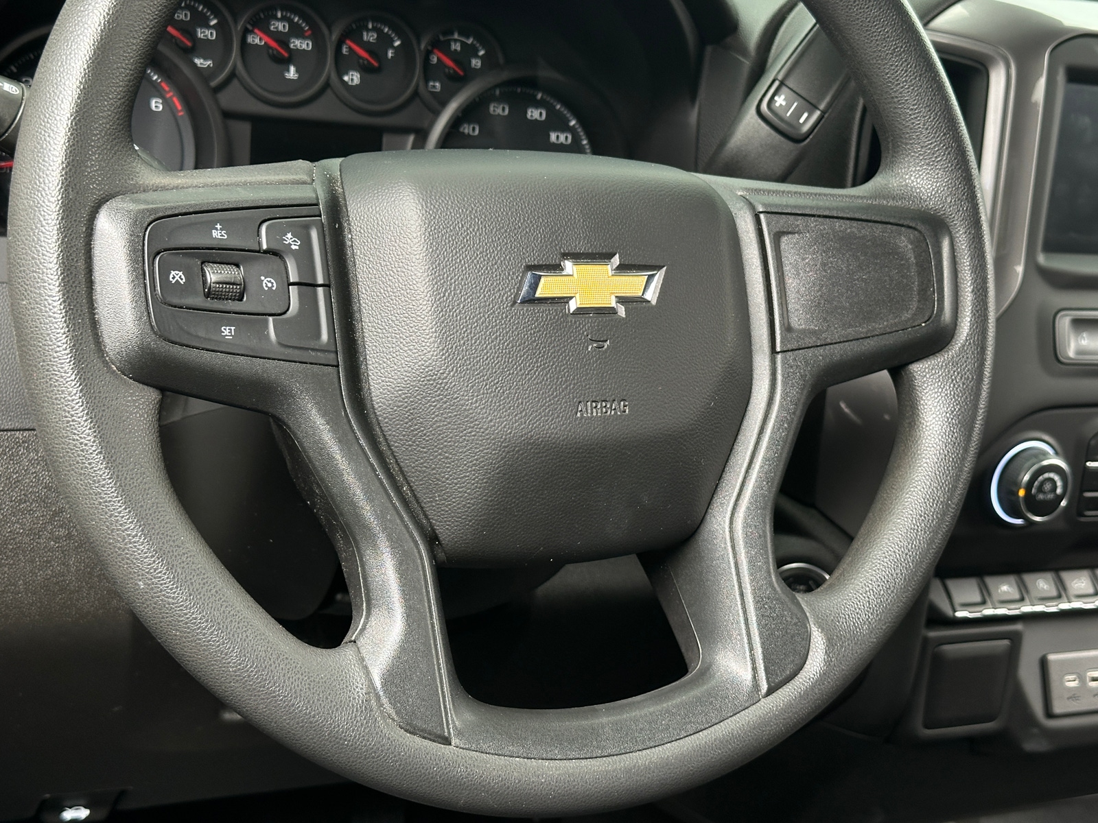 Thumbnail: 2022 Chevrolet Silverado 1500 - 5